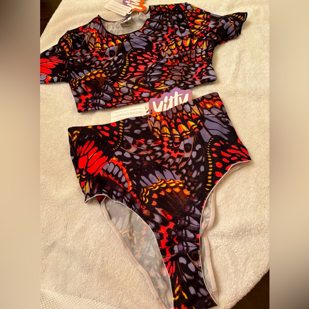 2pc Yitty for Fabletics Mesh Me Smoothing midi top & high waist brief - Picture 2 of 9